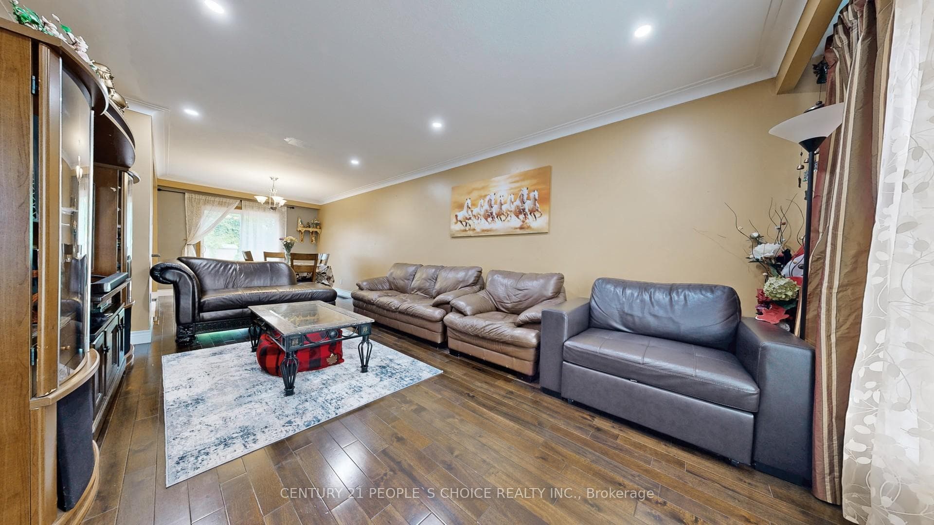 37 Foxrun Avenue photo 4