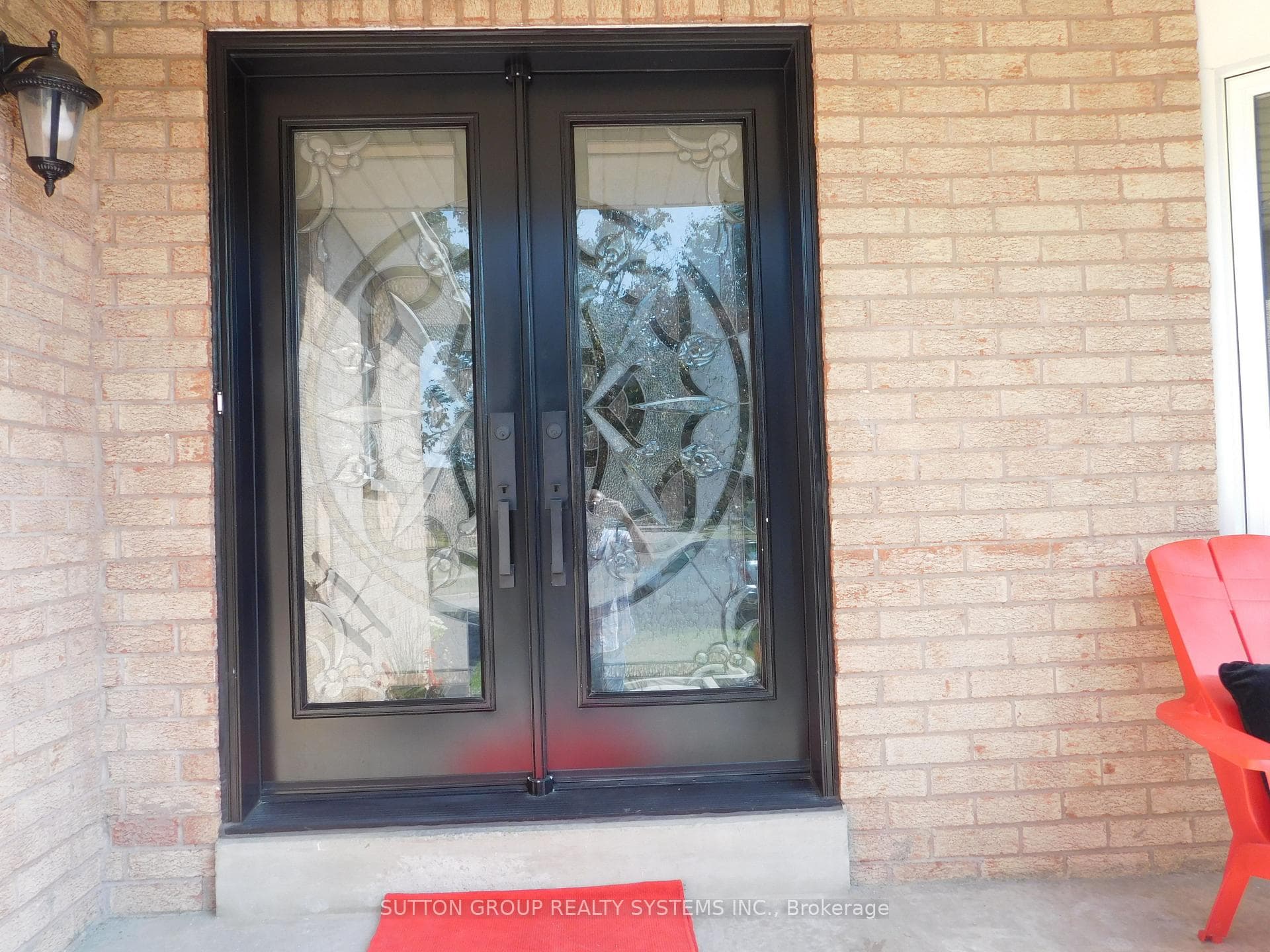 284 Andrew Street photo 4