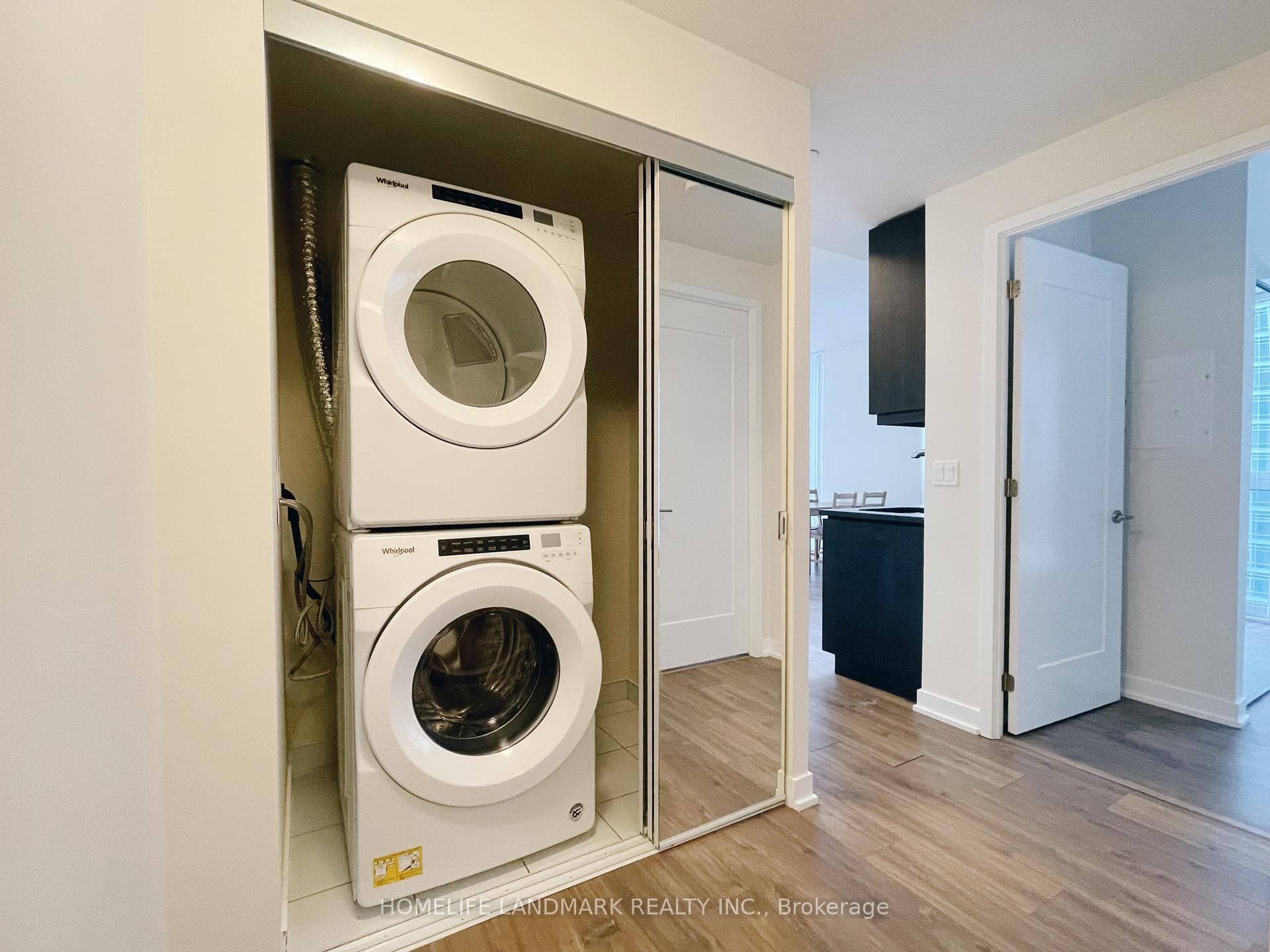 99 John Street Unit 1804 photo 14