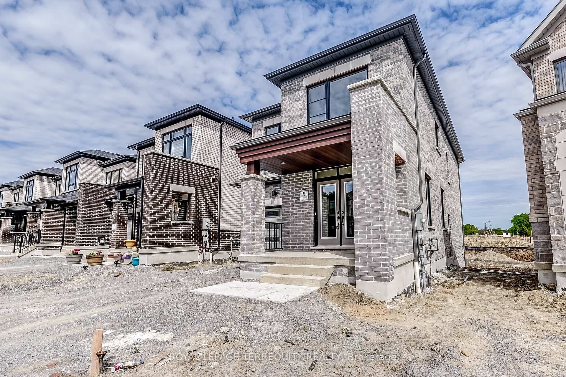 73 Armilia Place photo 4