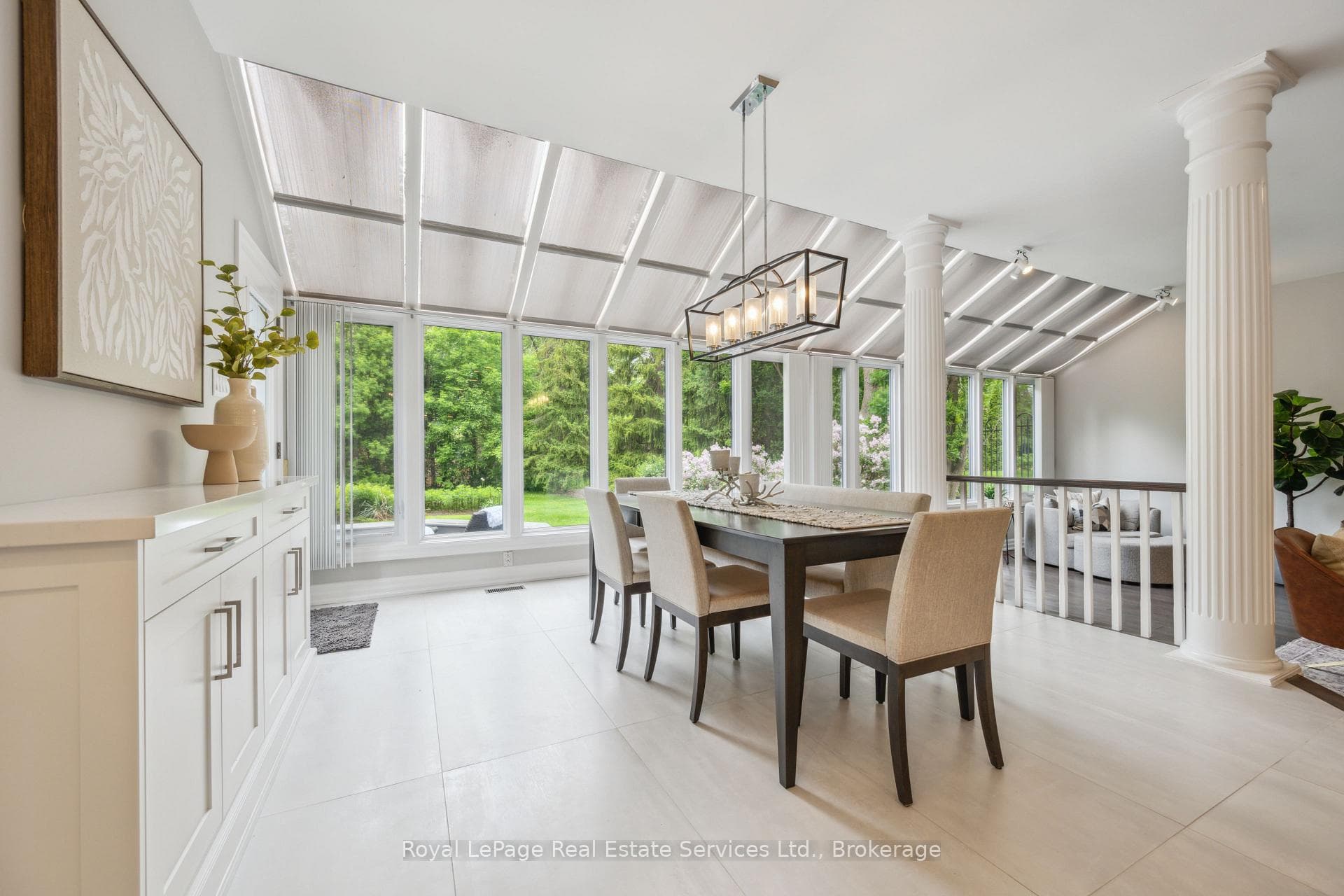 480 CHARTWELL Road photo 11