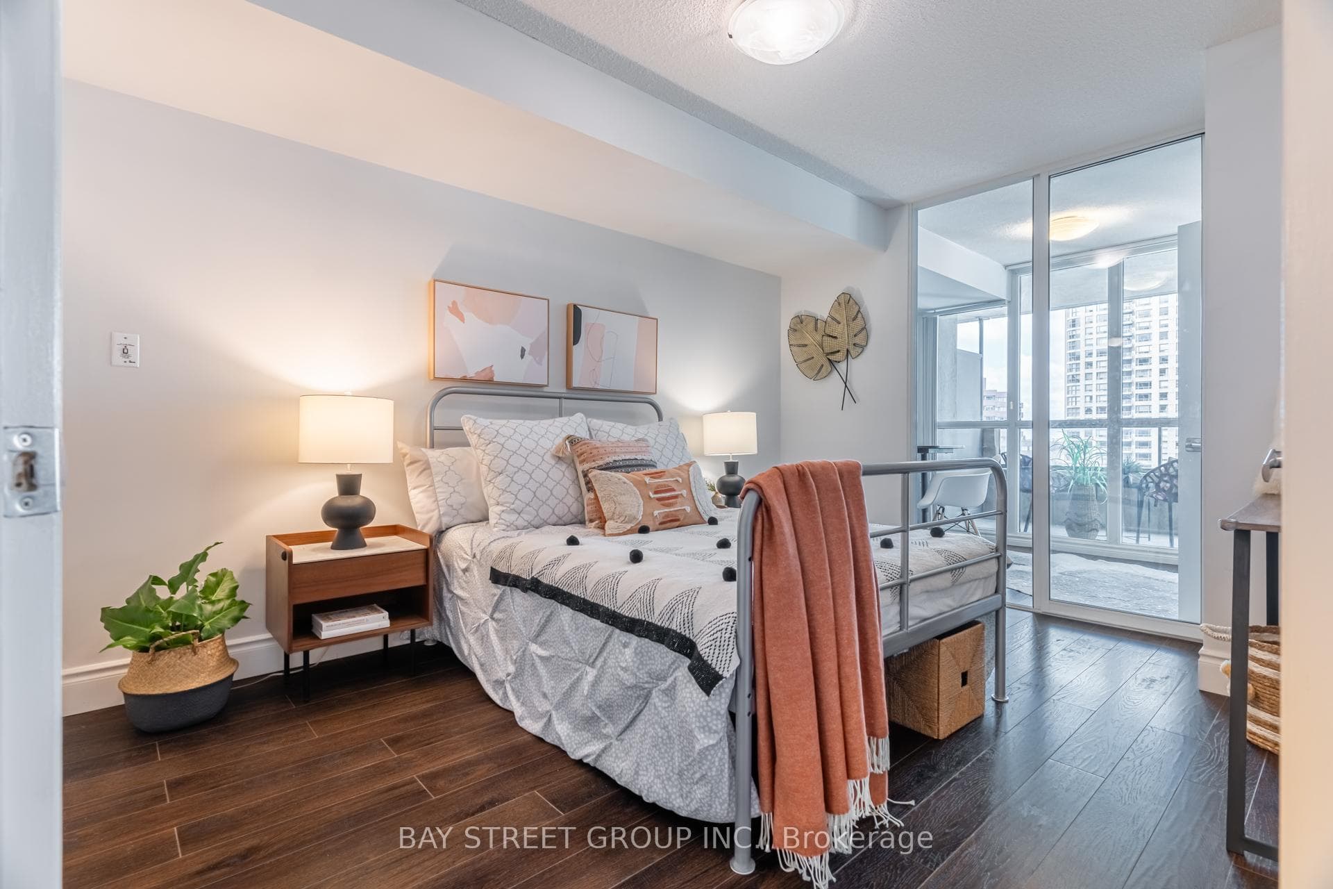 18 Spring Garden Avenue Unit 1201 photo 10