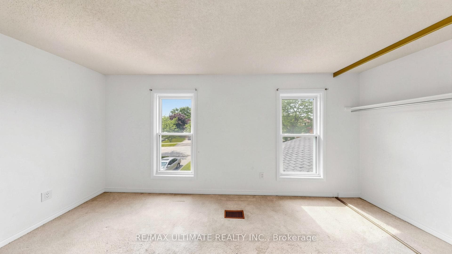 499 Lightfoot Place photo 39