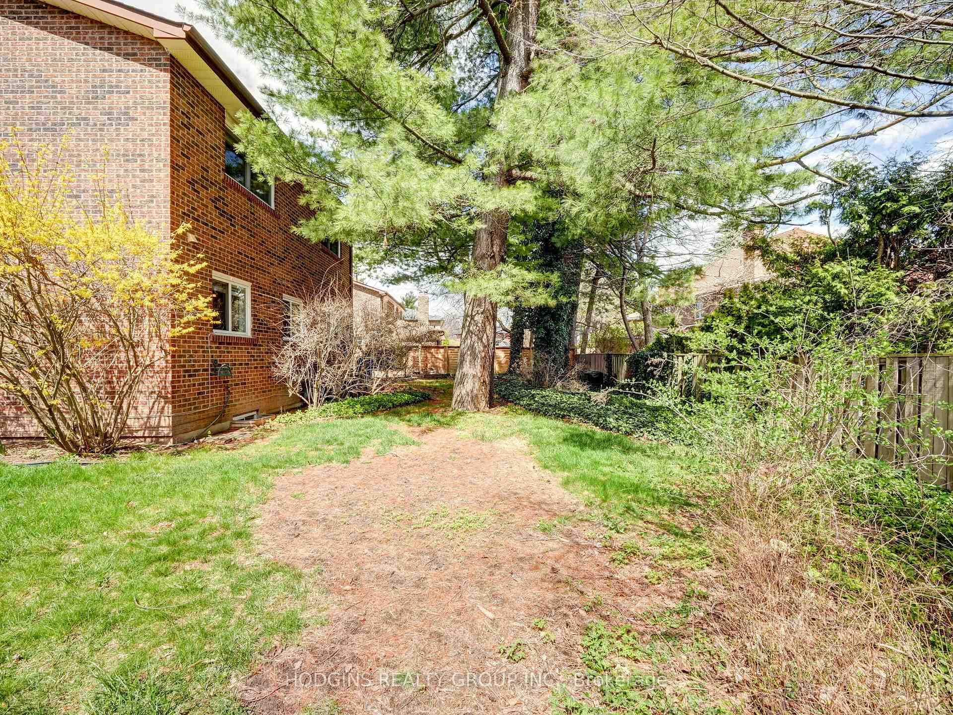 1828 Sherwood Forrest Circle photo 22