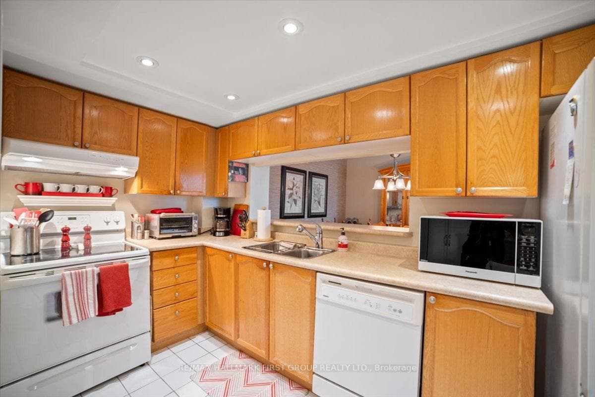 360 Watson Street Unit 310 photo 11