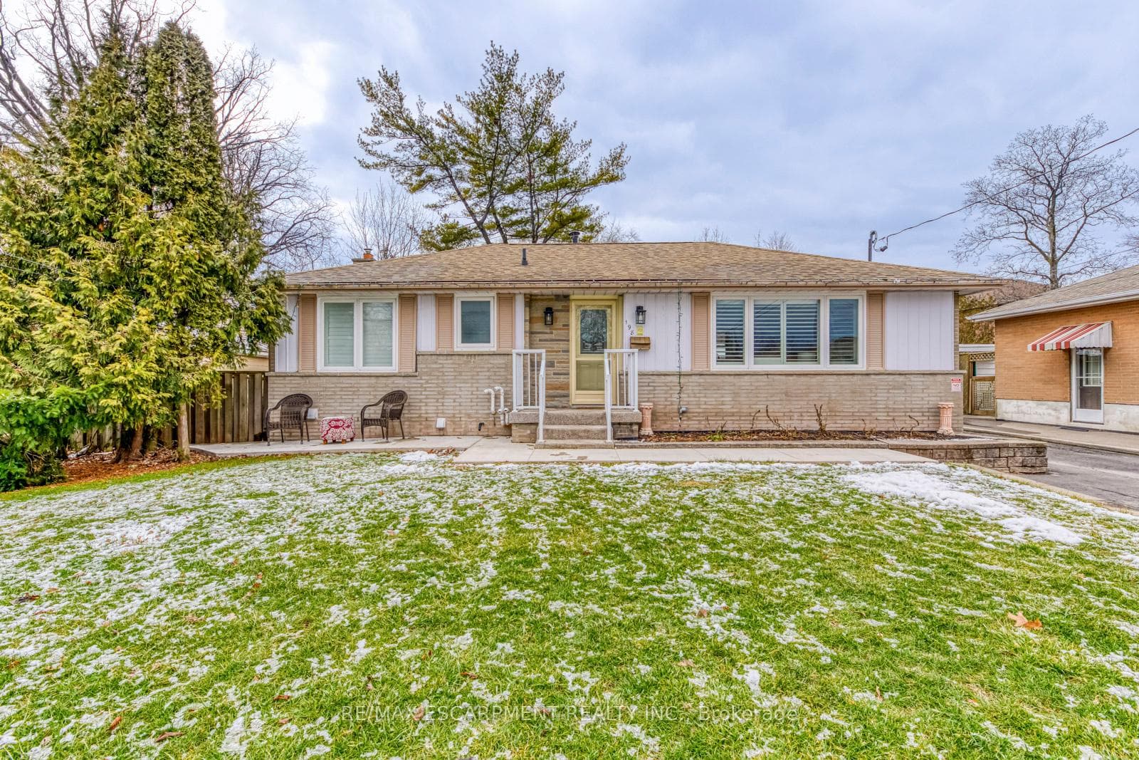 198 Fairfax Place photo 1