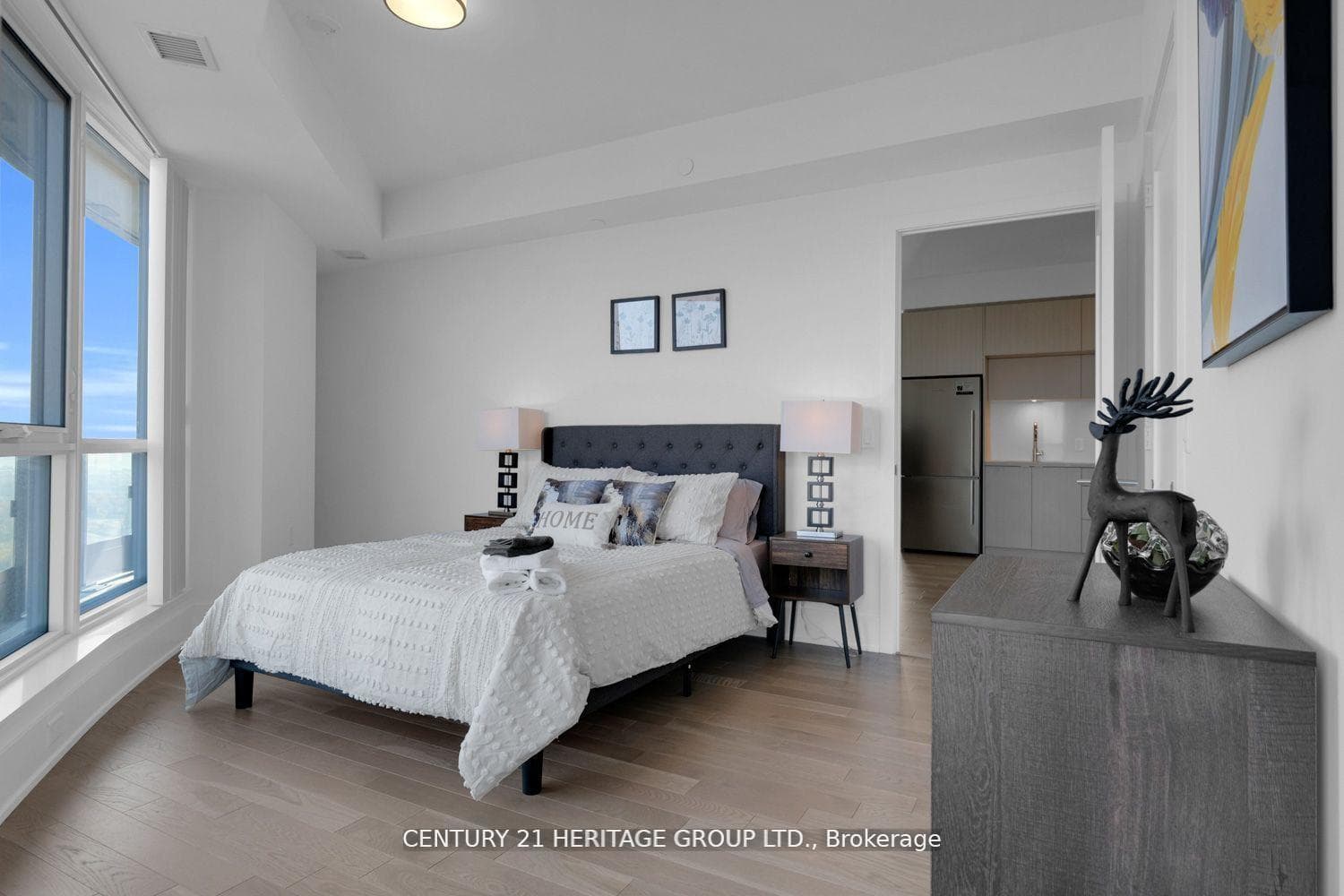 585 Bloor Street Unit 3918 photo 15