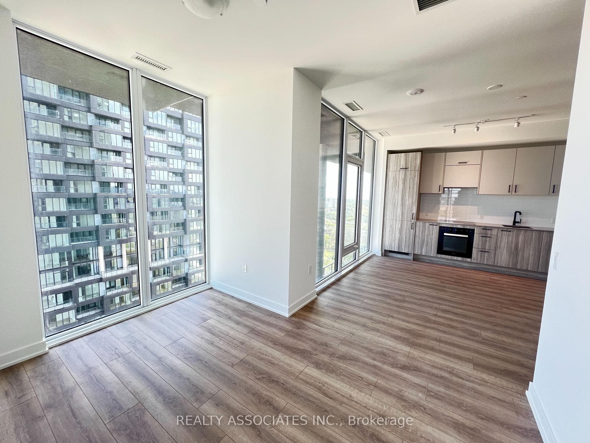 1 Quarrington Lane Unit 2907 photo 10
