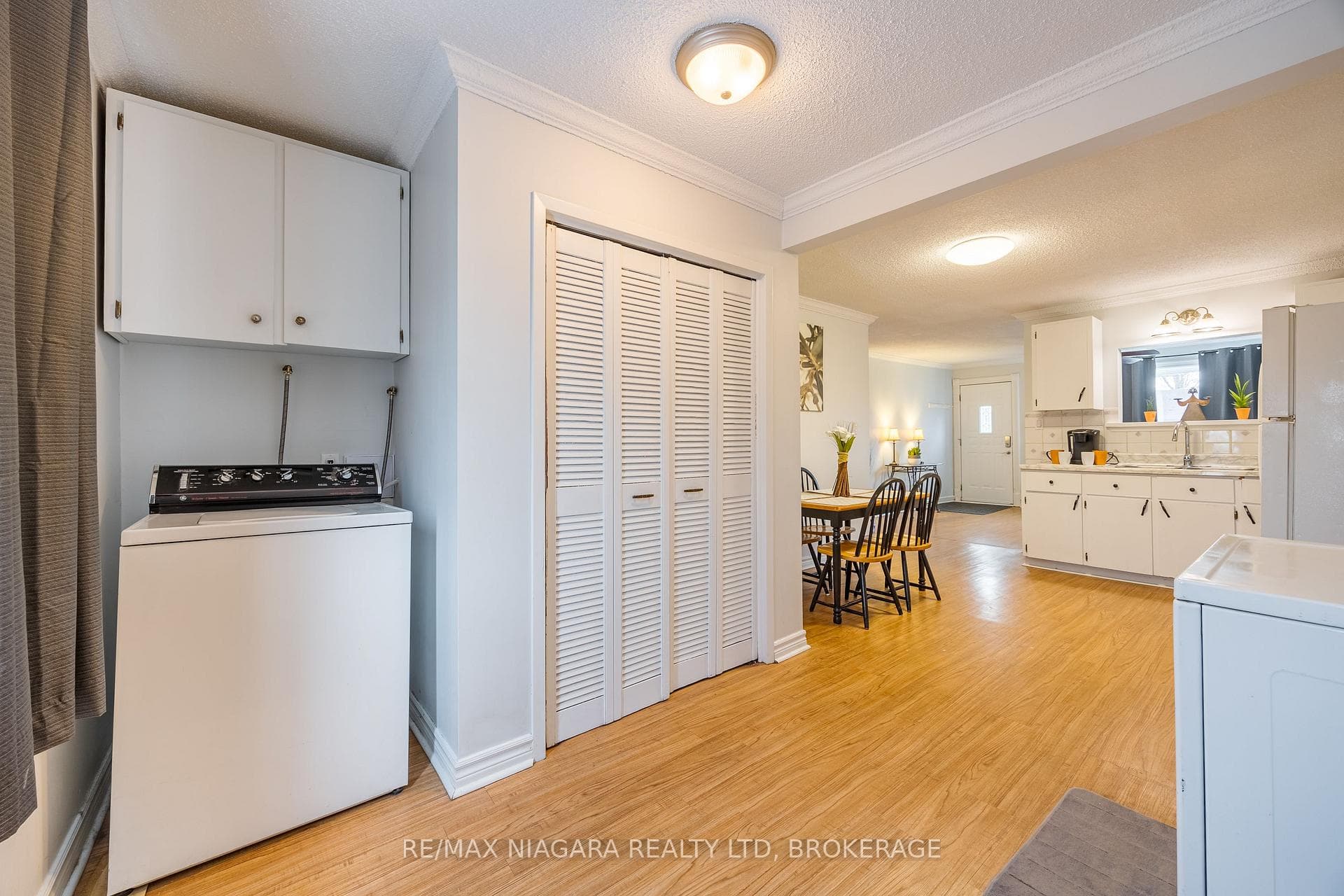 6127 Skinner Street photo 11