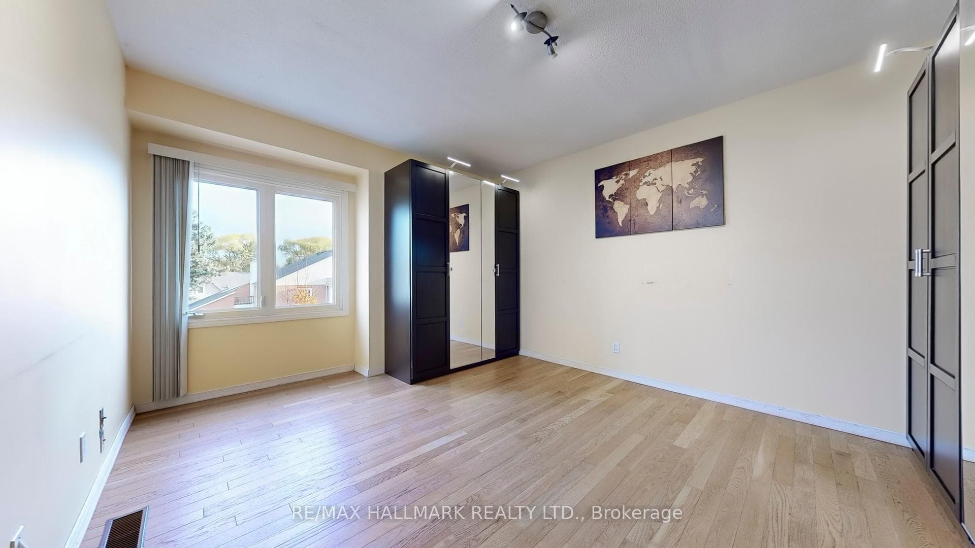 1144 Kos Boulevard photo 14