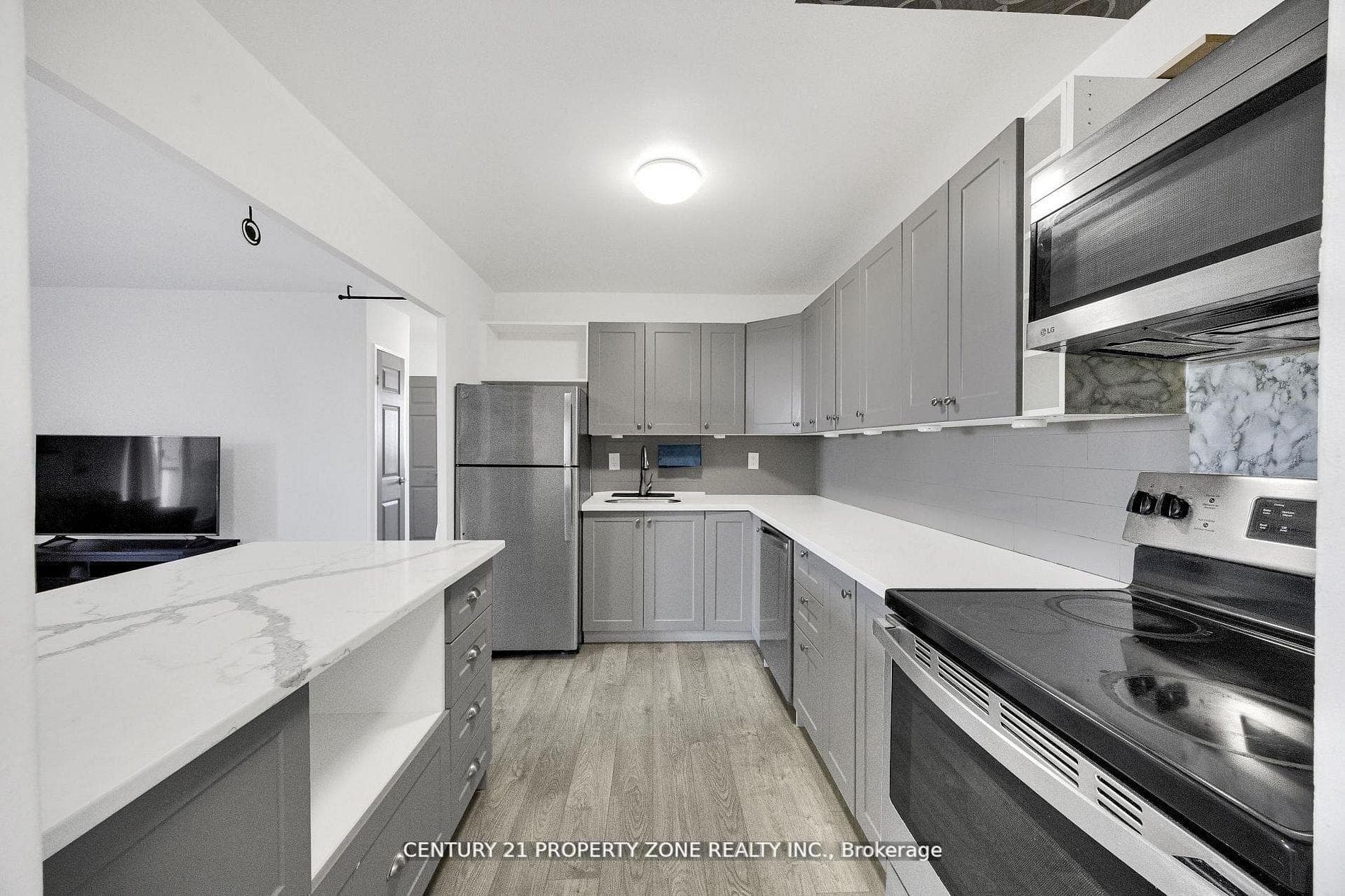 583 Mornington Avenue Unit 610 photo 6