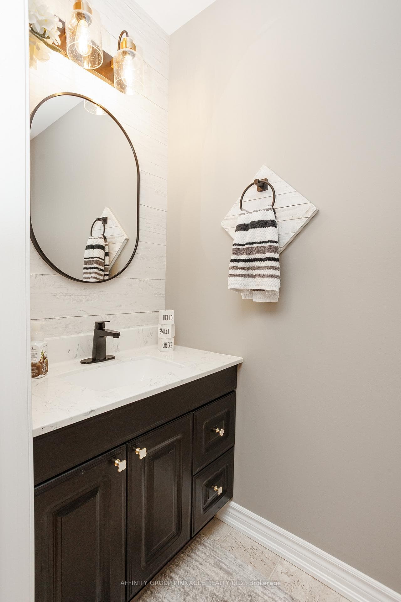 66 Laurent Boulevard photo 6