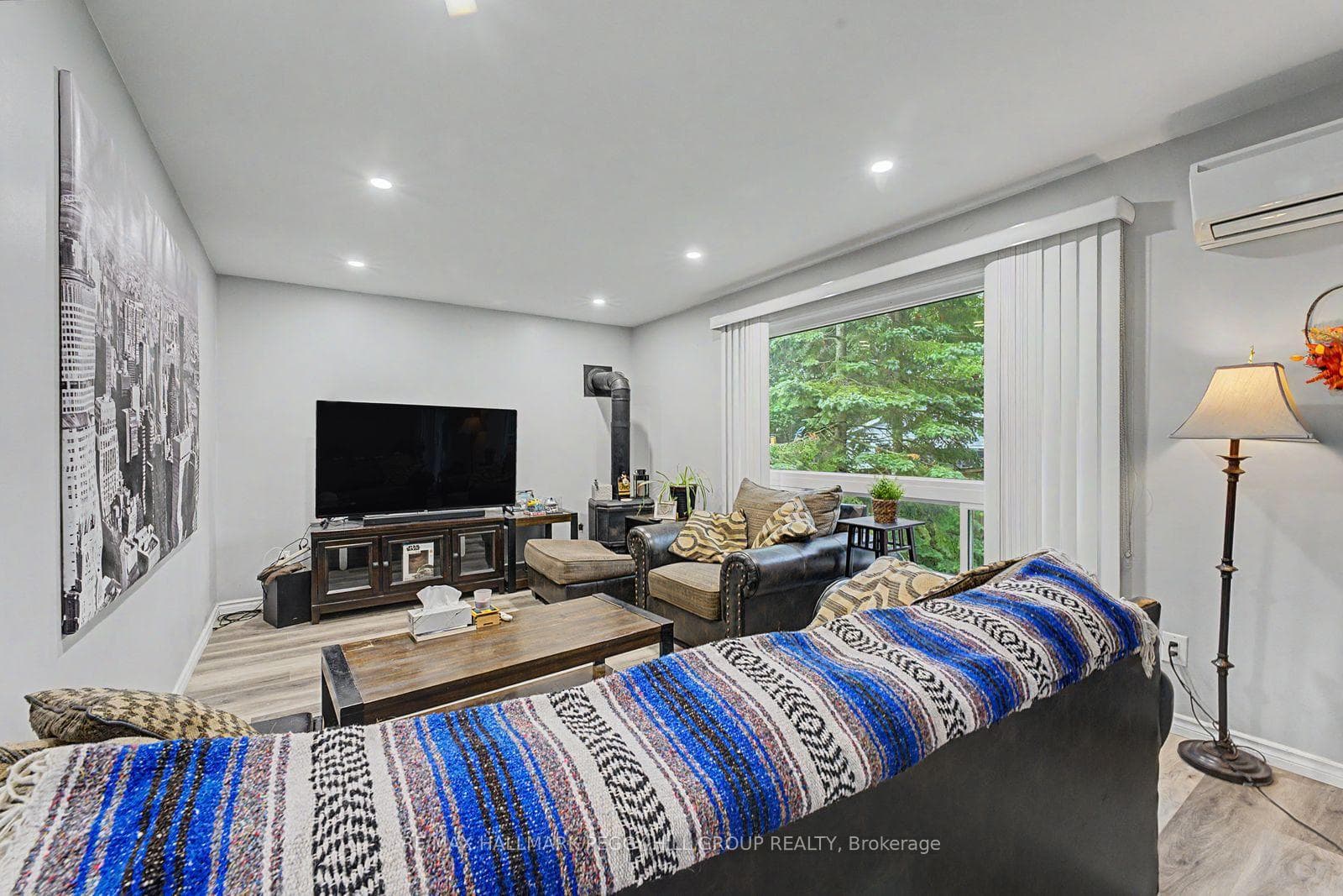 63 Gunn Street Unit Upper photo 2