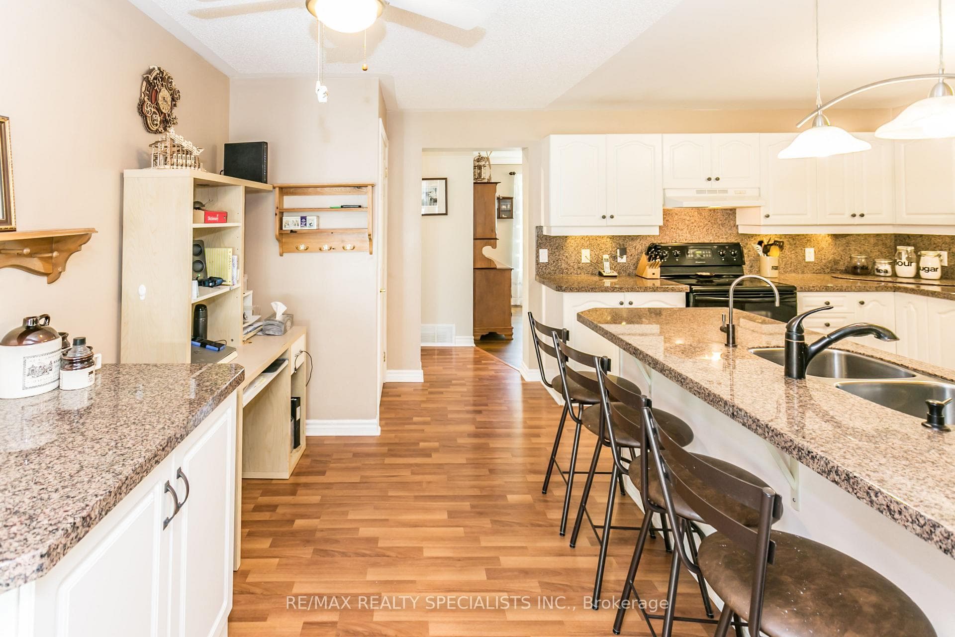135 Glenariff Drive photo 18