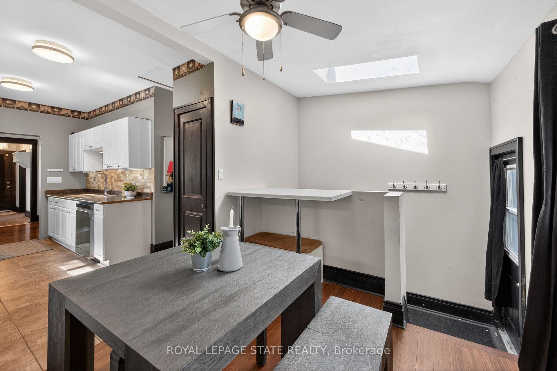 147 Strachan Street photo 20