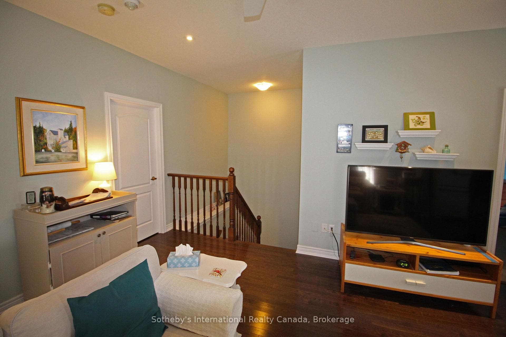 Oak Hardwood Floors & Stair Railing