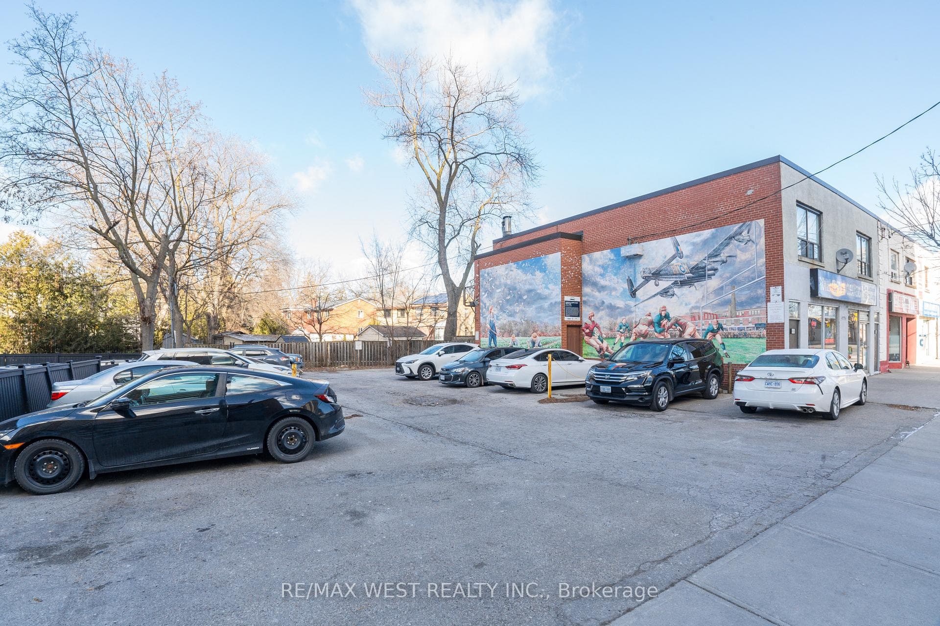 4992B Dundas Street Unit 2nd Flr photo 11
