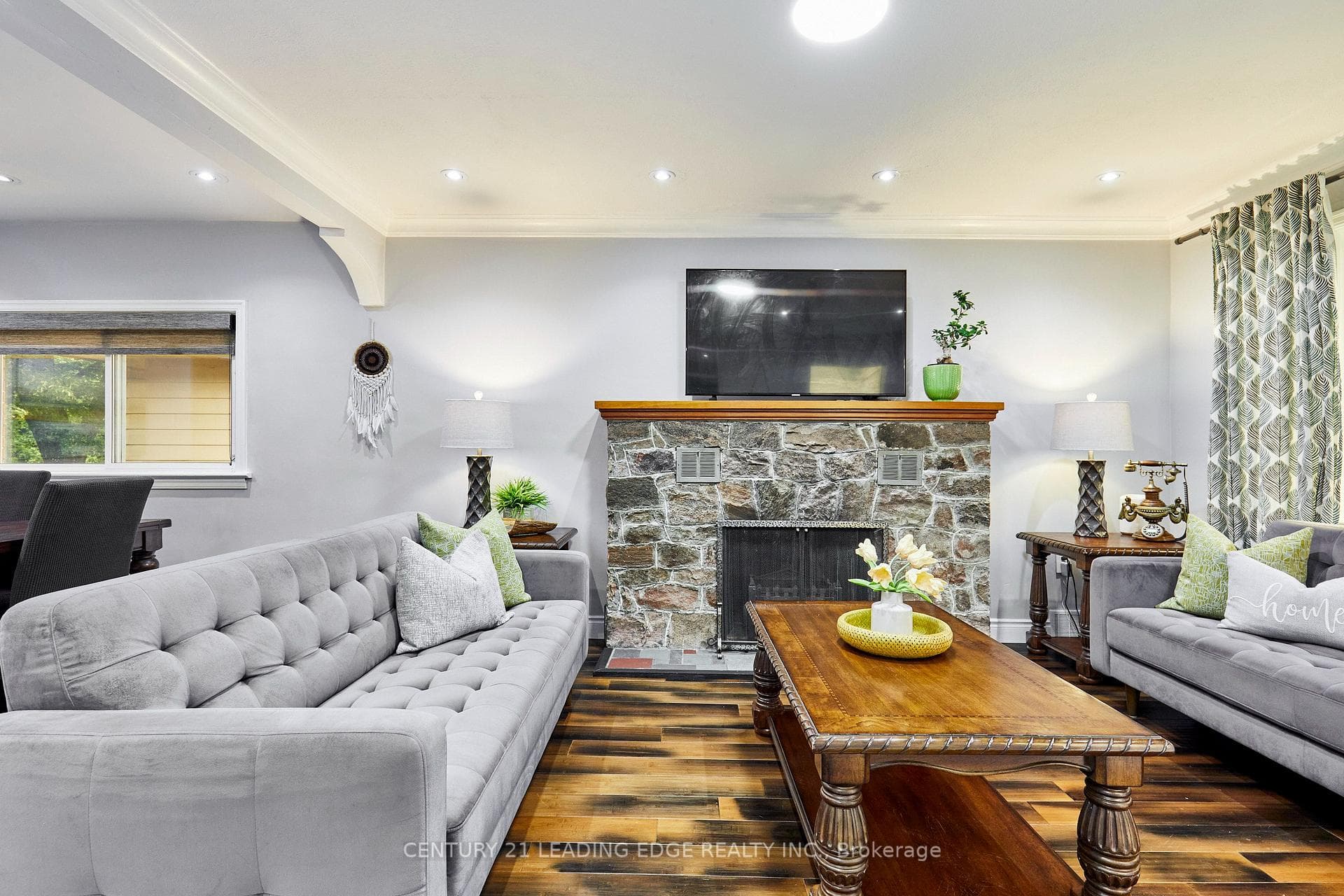 16 McCowan Road photo 10