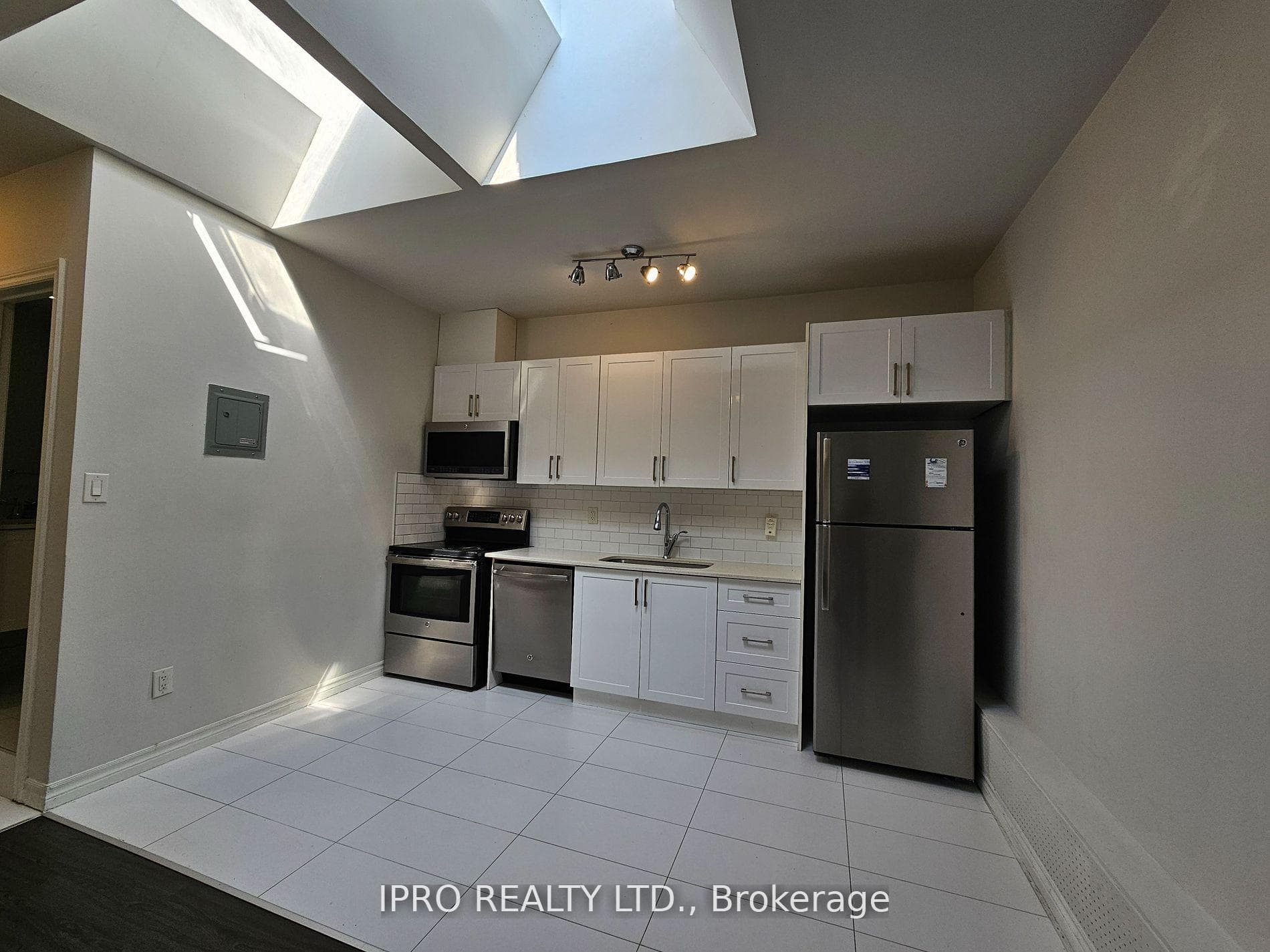 1807 Eglinton Avenue Unit 303 photo 2