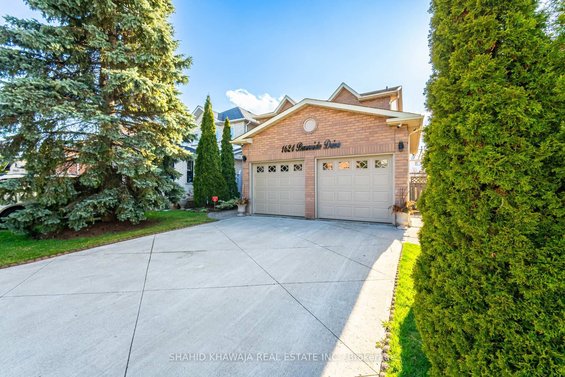 1624 Burnside Drive photo 2