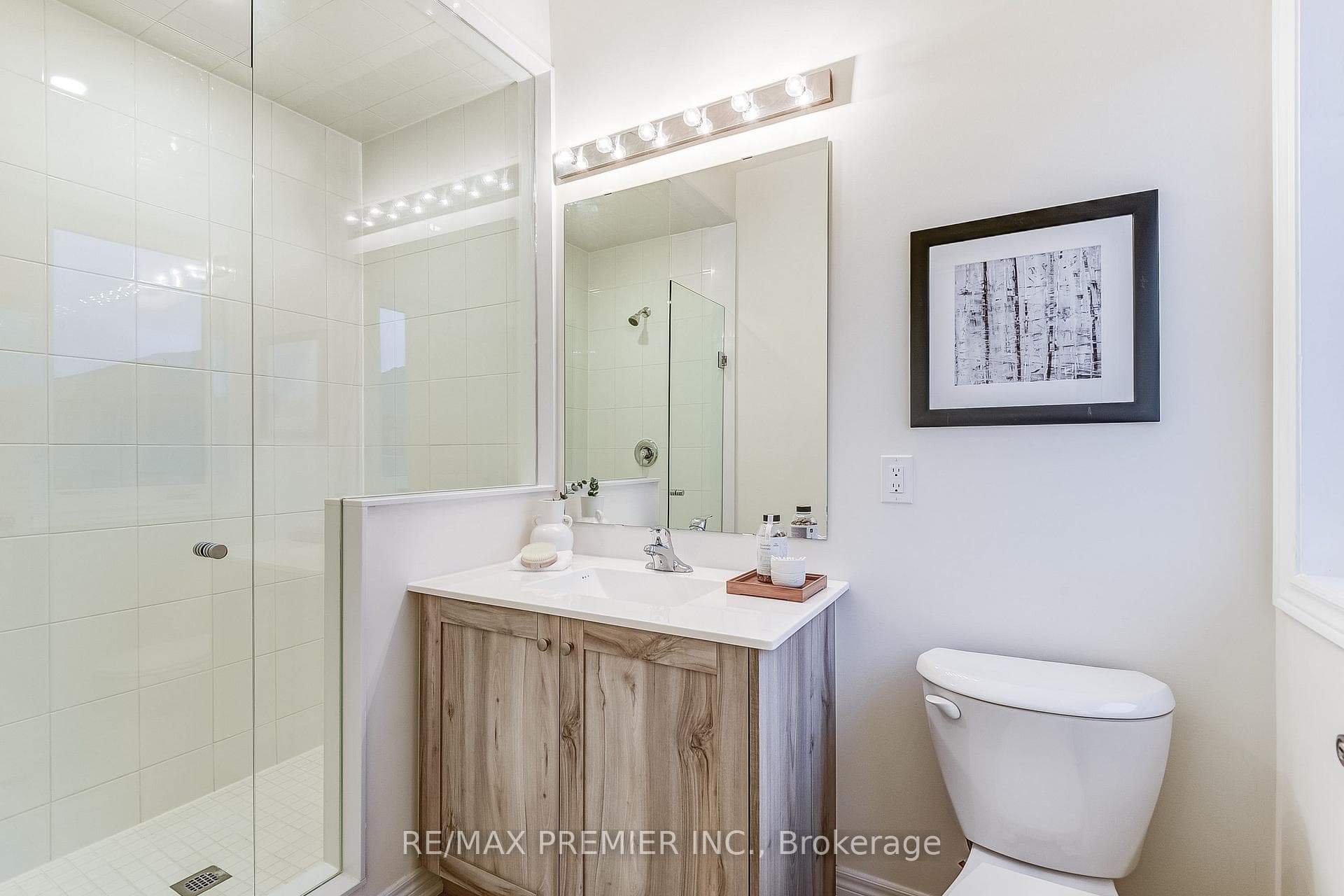 115 Armilia Place photo 24