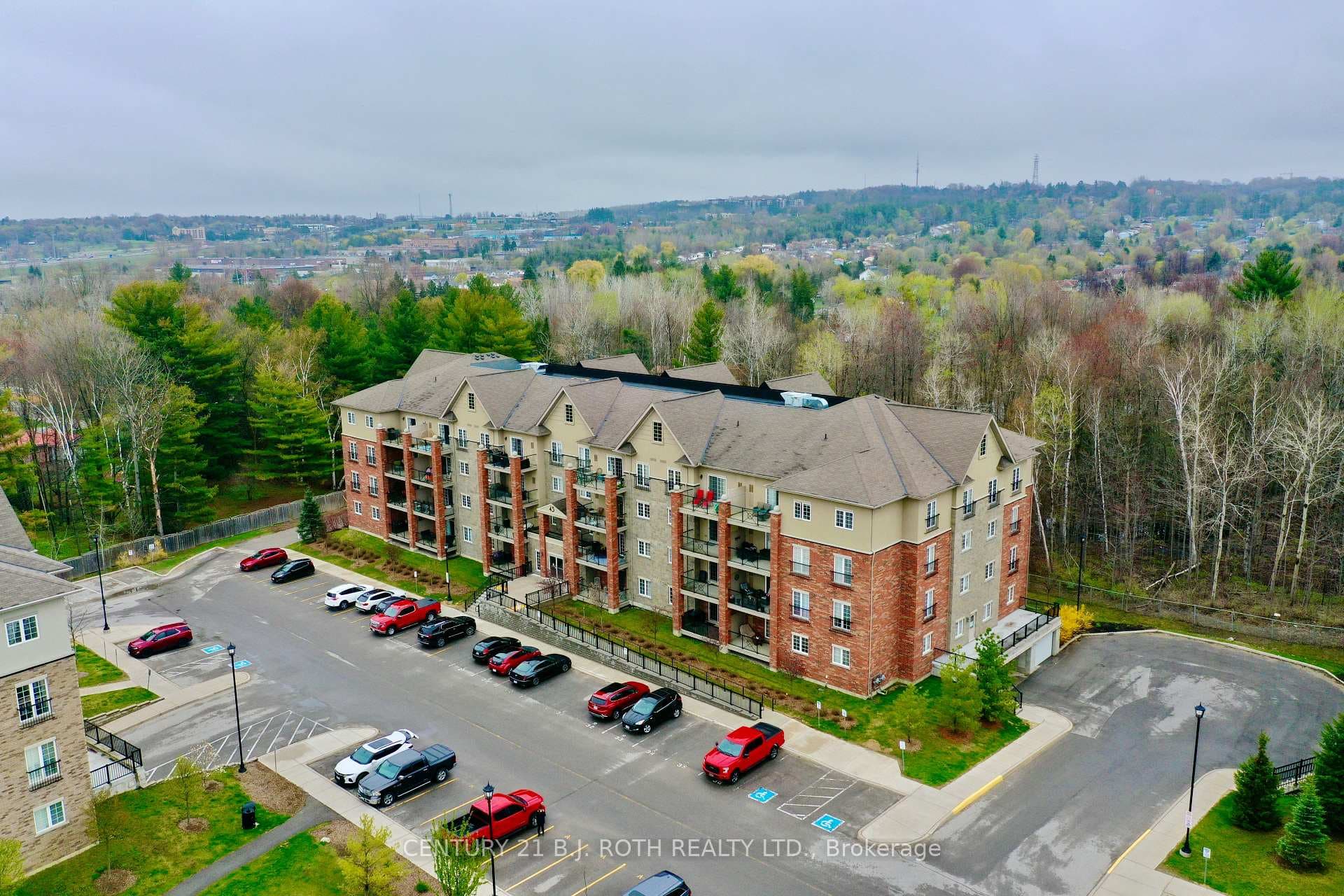 43 Ferndale Drive Unit 104 photo 1