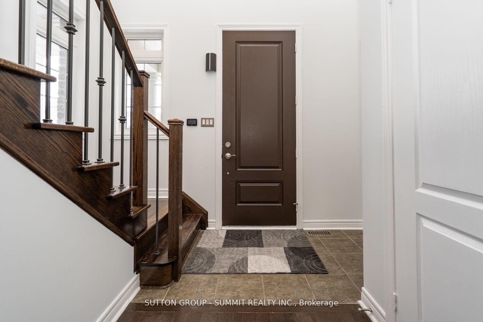 195 Emma Broadbent Court photo 3