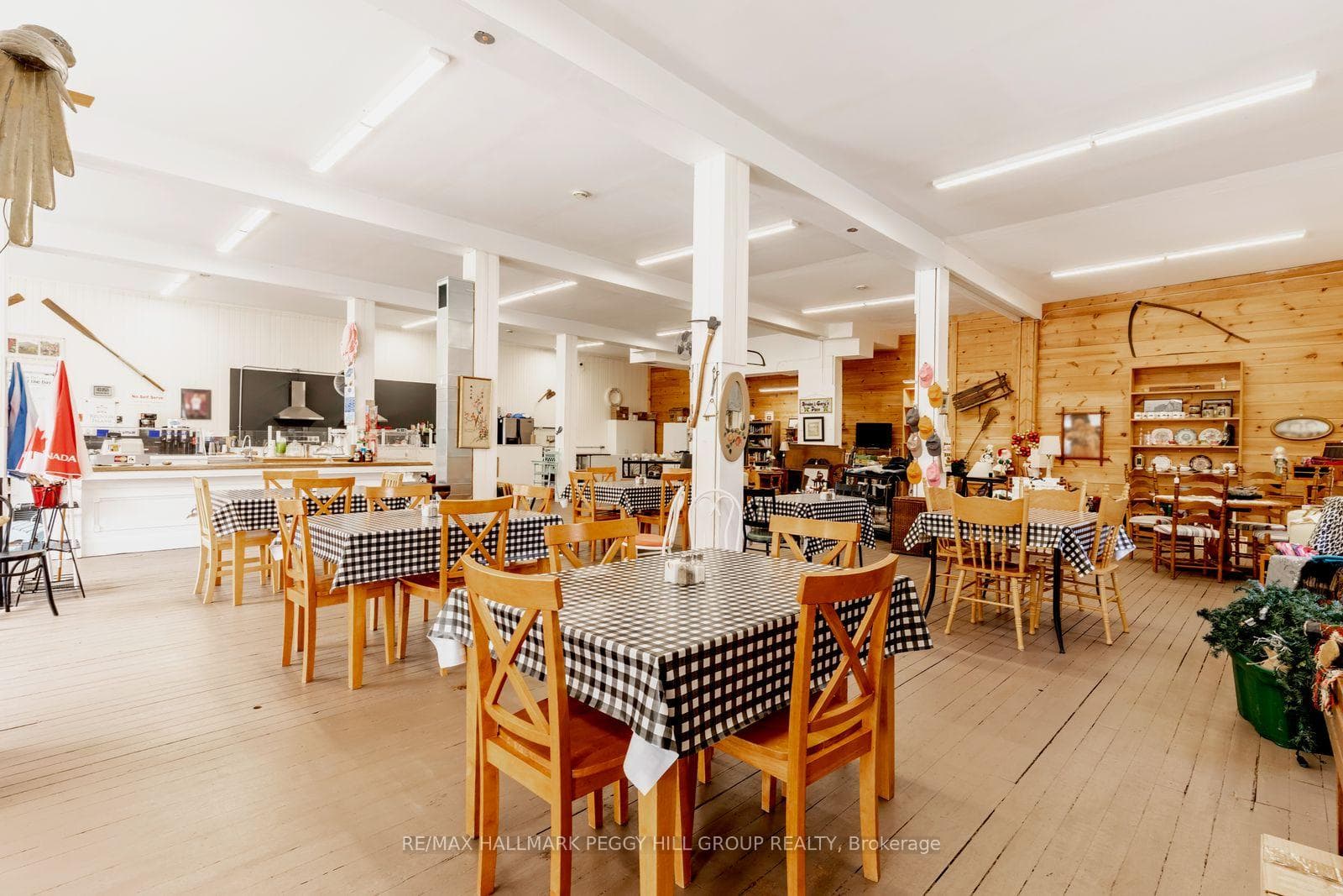 154 William Street photo 3