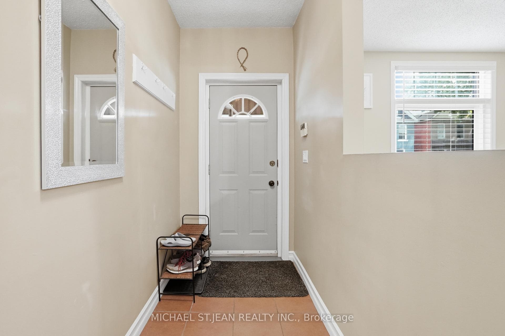 19 Huntley Street photo 6