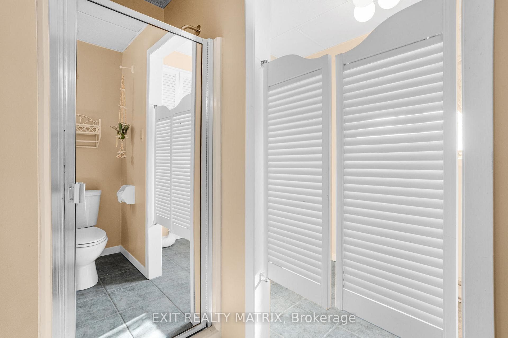 621 Albert Street photo 18