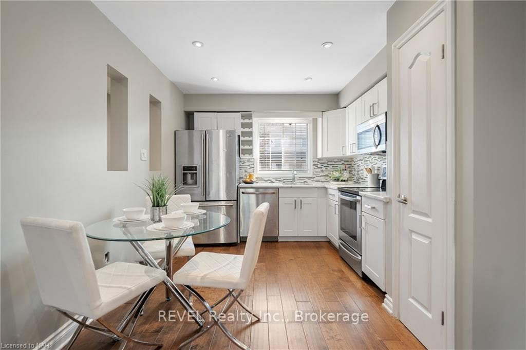 8136 COVENTRY Road Unit 29 photo 8