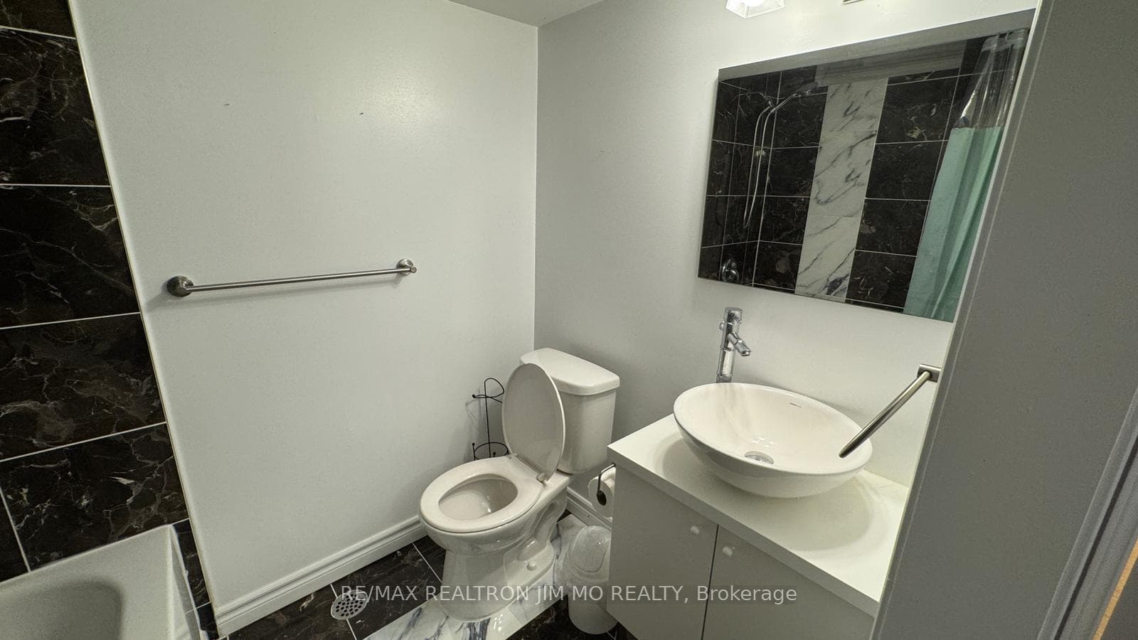 50 Reginald Crescent Unit Basement photo 12