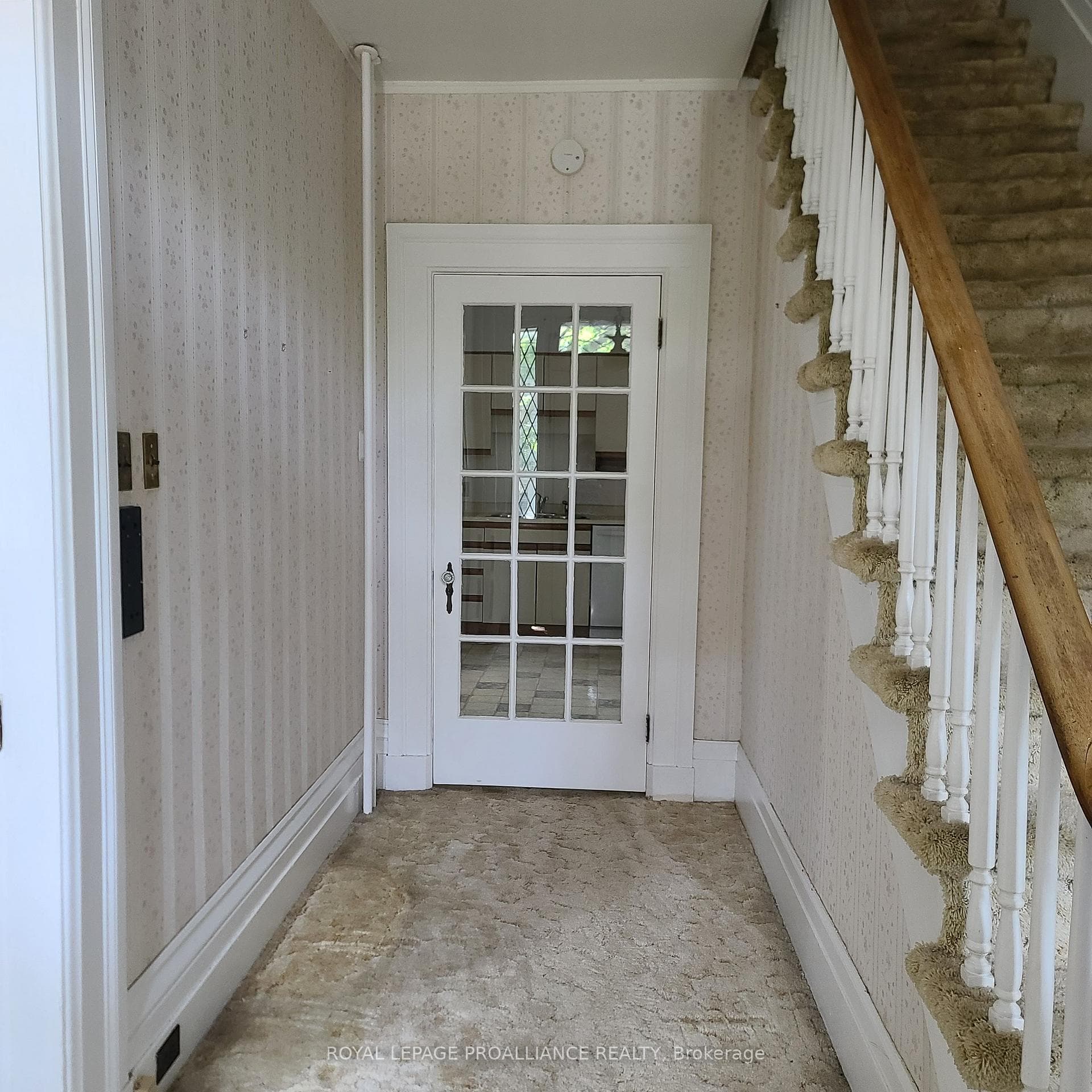 634 Henry Street photo 14