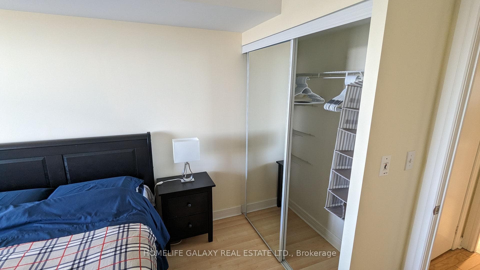 18 Harrison Garden Boulevard Unit 1412 photo 13