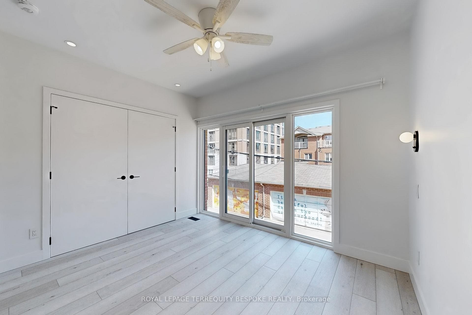 363 Euclid Avenue Unit Laneway photo 20