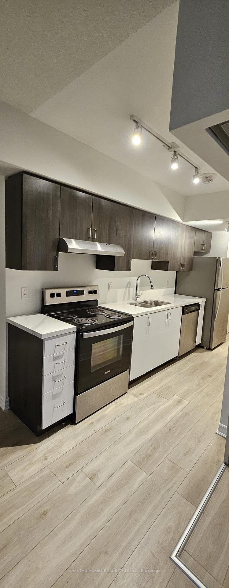 1 Falaise Road Unit 111 photo 2