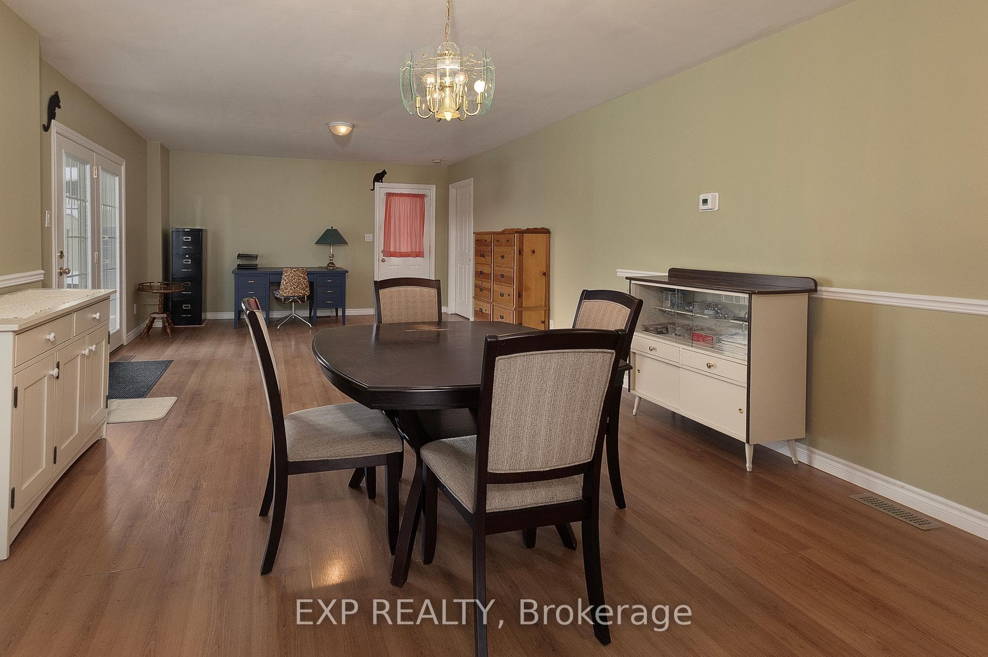 141 Dyer Street photo 16