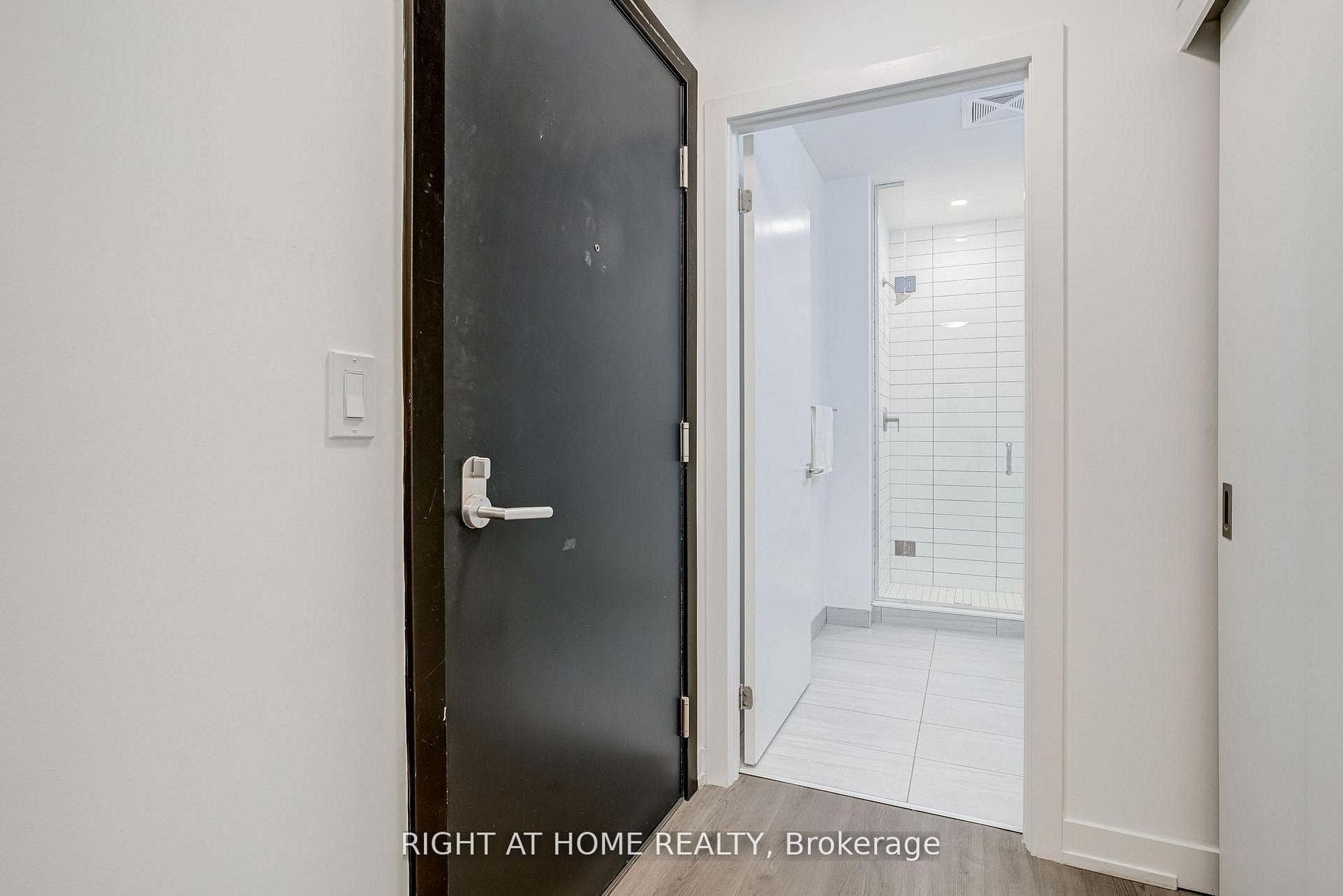 15 Wellington Street Unit 301 photo 16