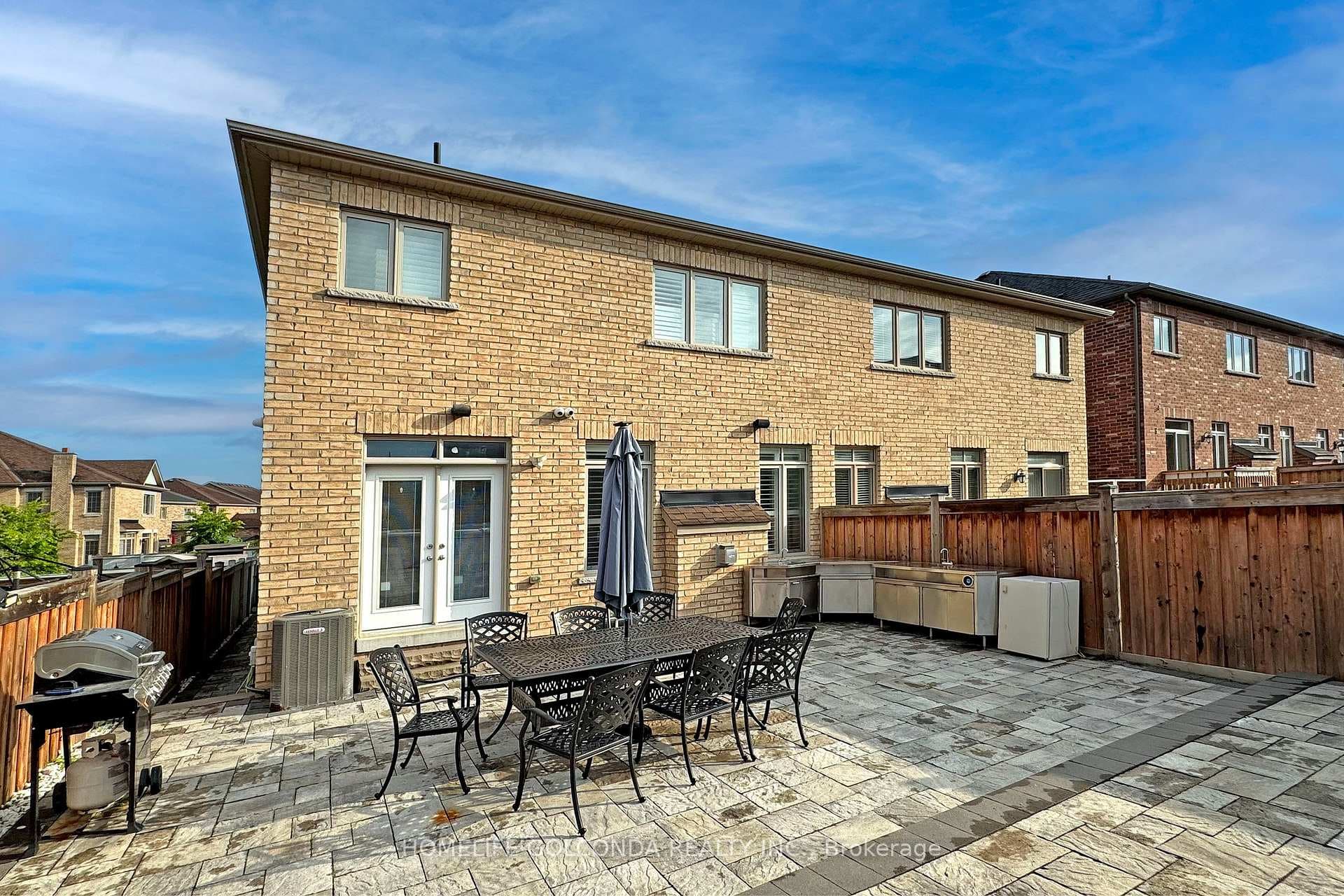 16 Algeo Way photo 30