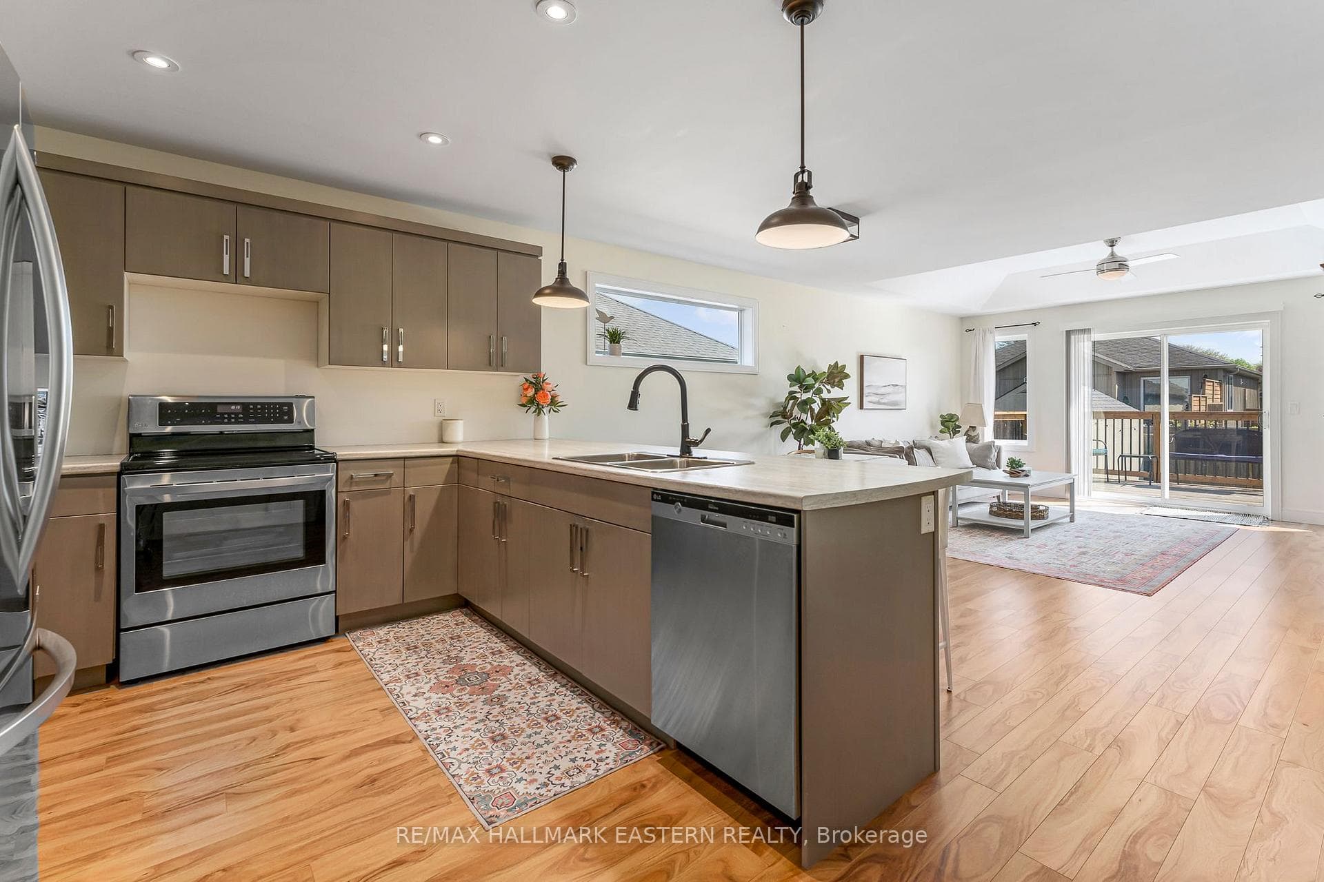 9 Granite Drive photo 7
