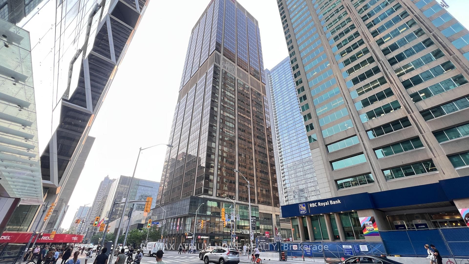 1 Bloor Street Unit 2408 photo 38