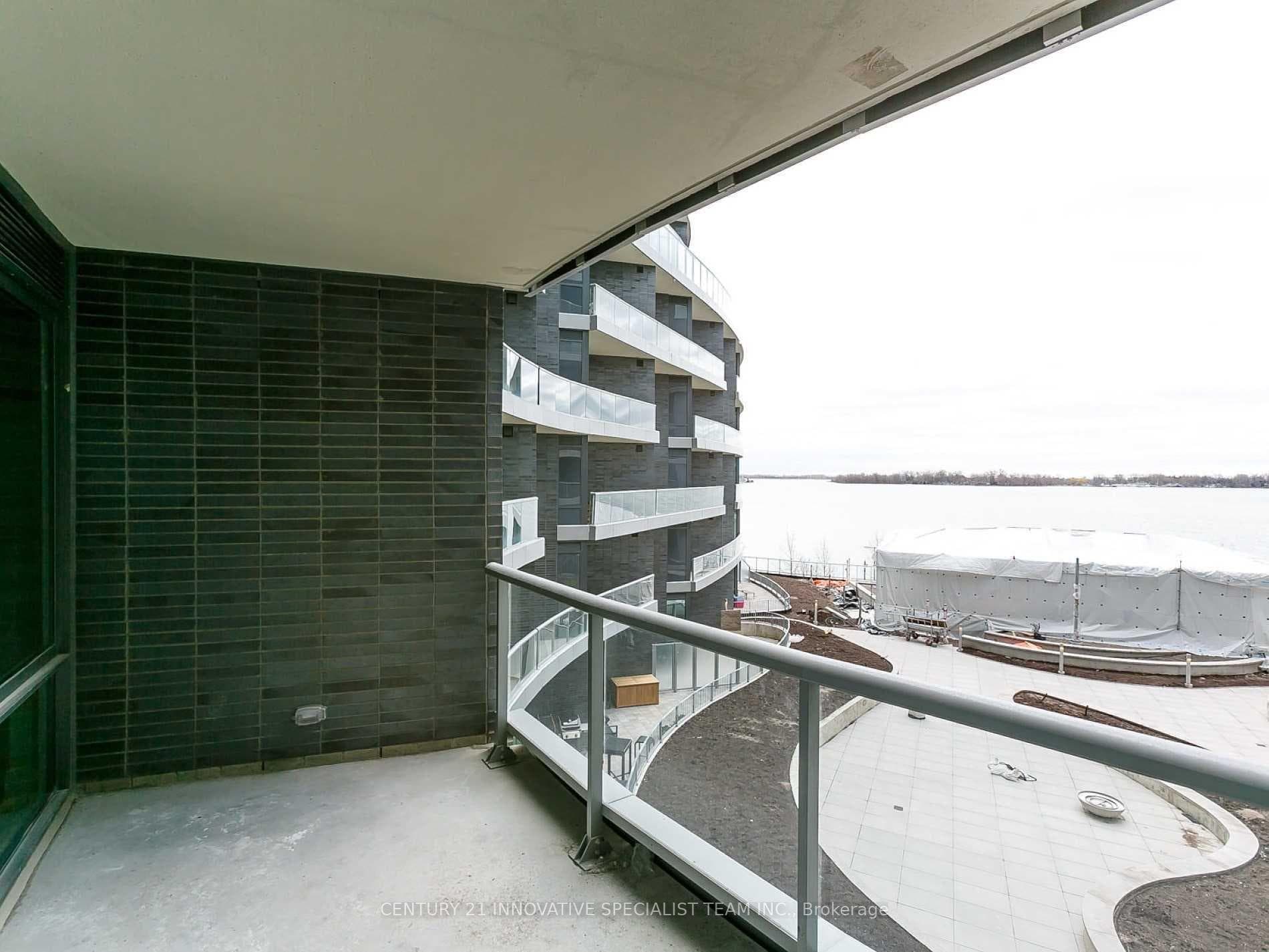 1 Edgewater Drive Unit 410 photo 1