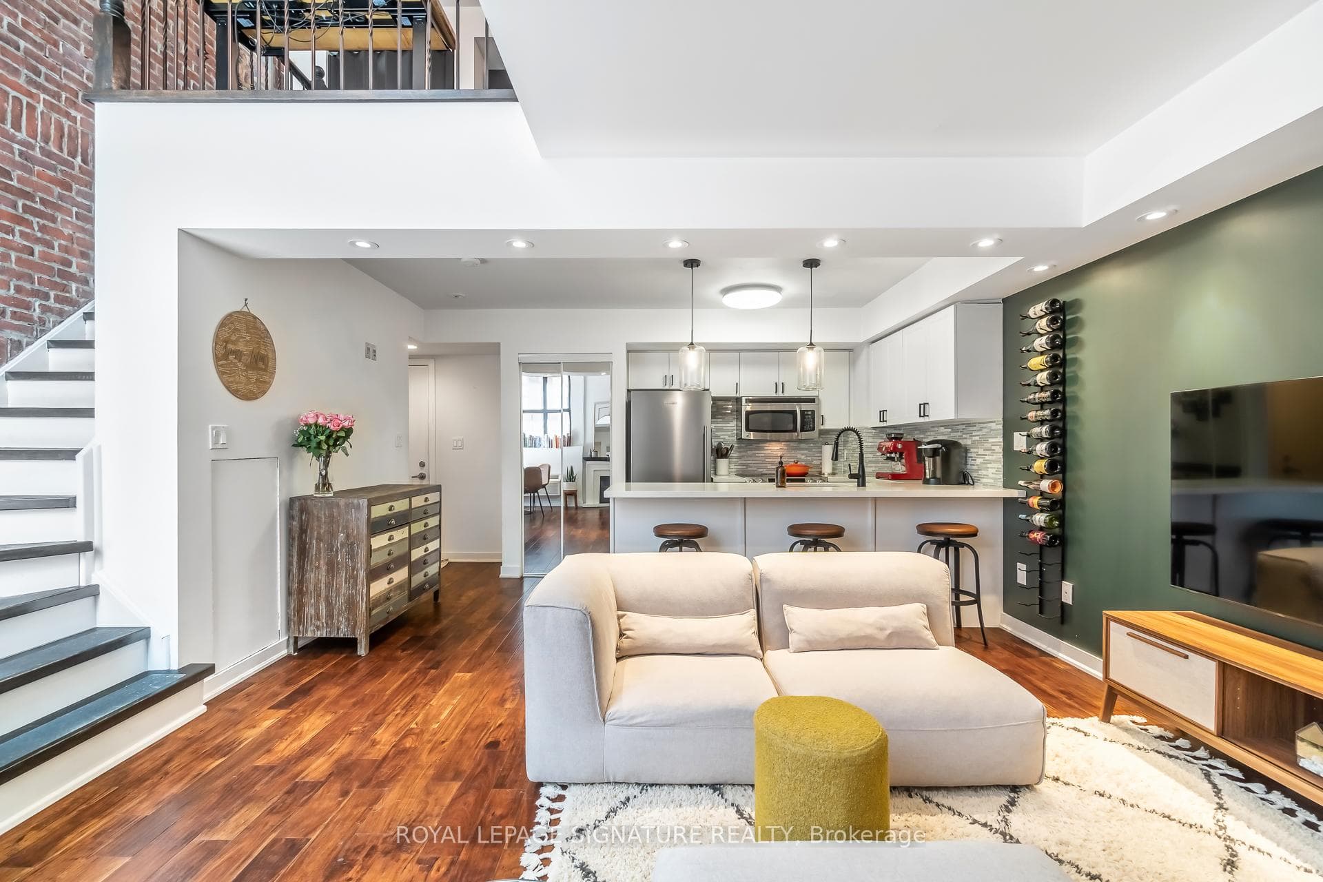 21 Earl Street Unit 119 photo 6
