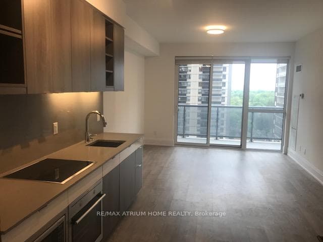 101 Erskine Avenue Unit 1301 photo 3