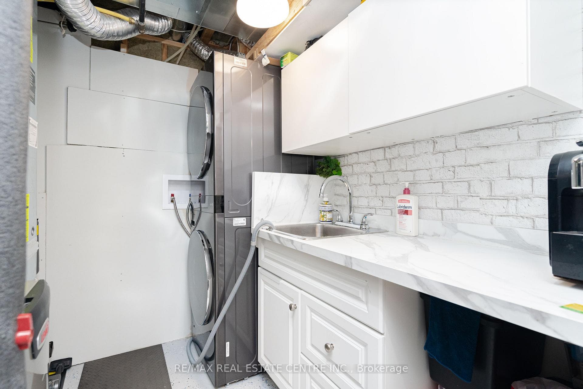 43 Oliana Way photo 30