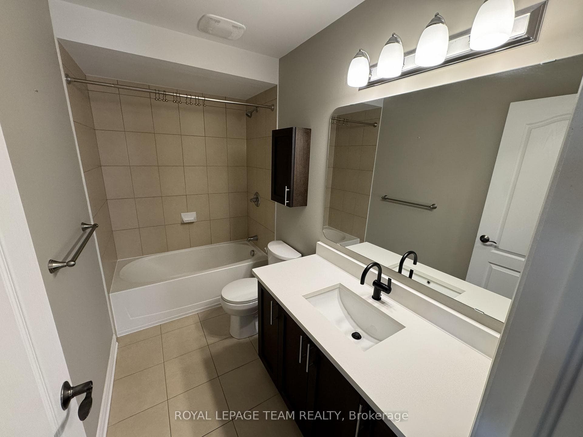 630 Moorpark Avenue photo 21