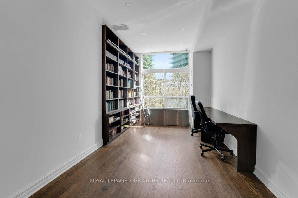 23 Lorraine Drive Unit 717 photo 34