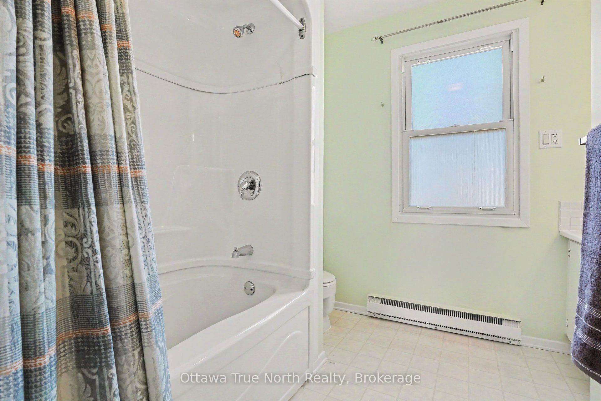 Main Bathroom
