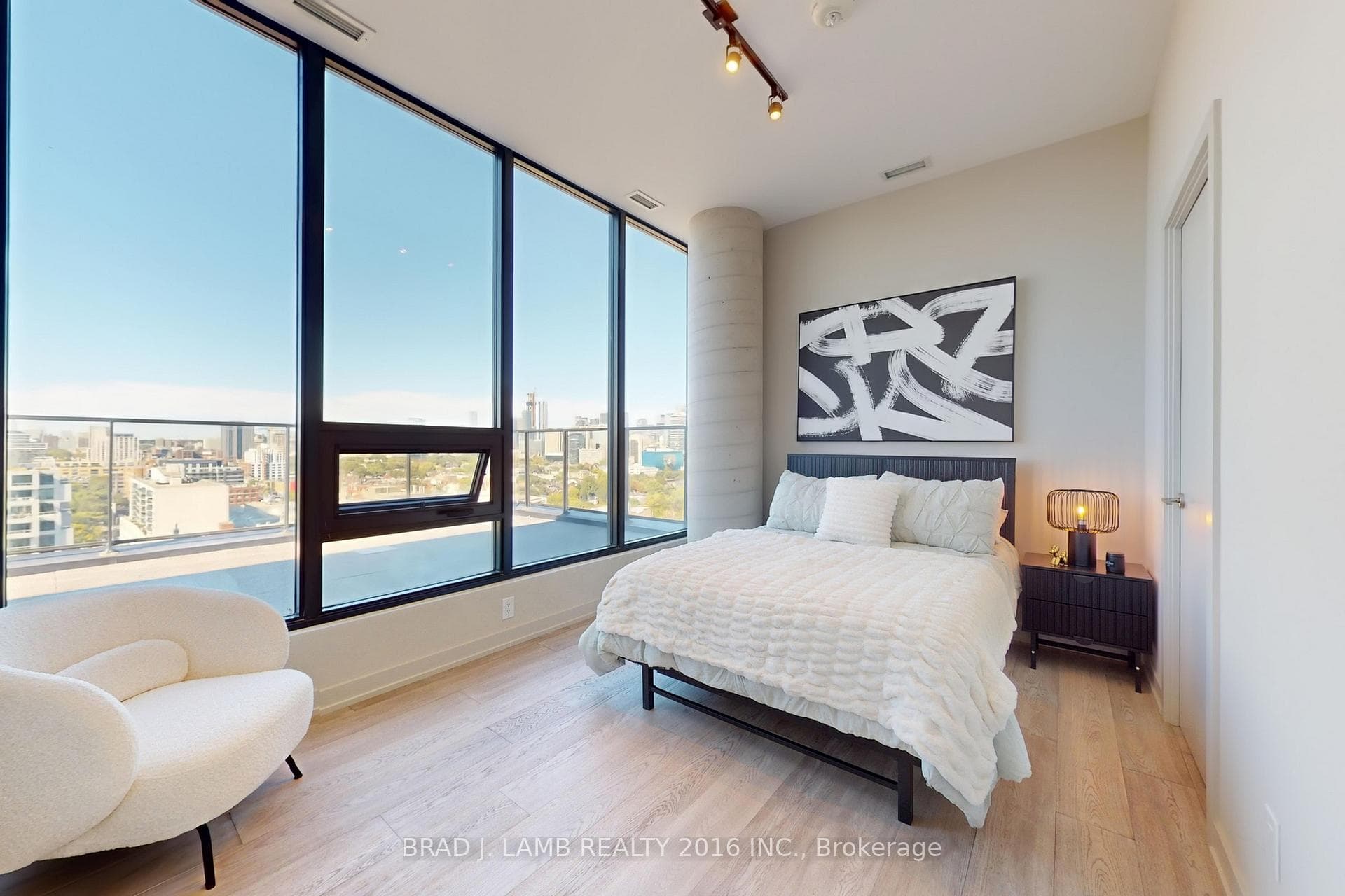 458 Richmond Street Unit 1701 photo 27