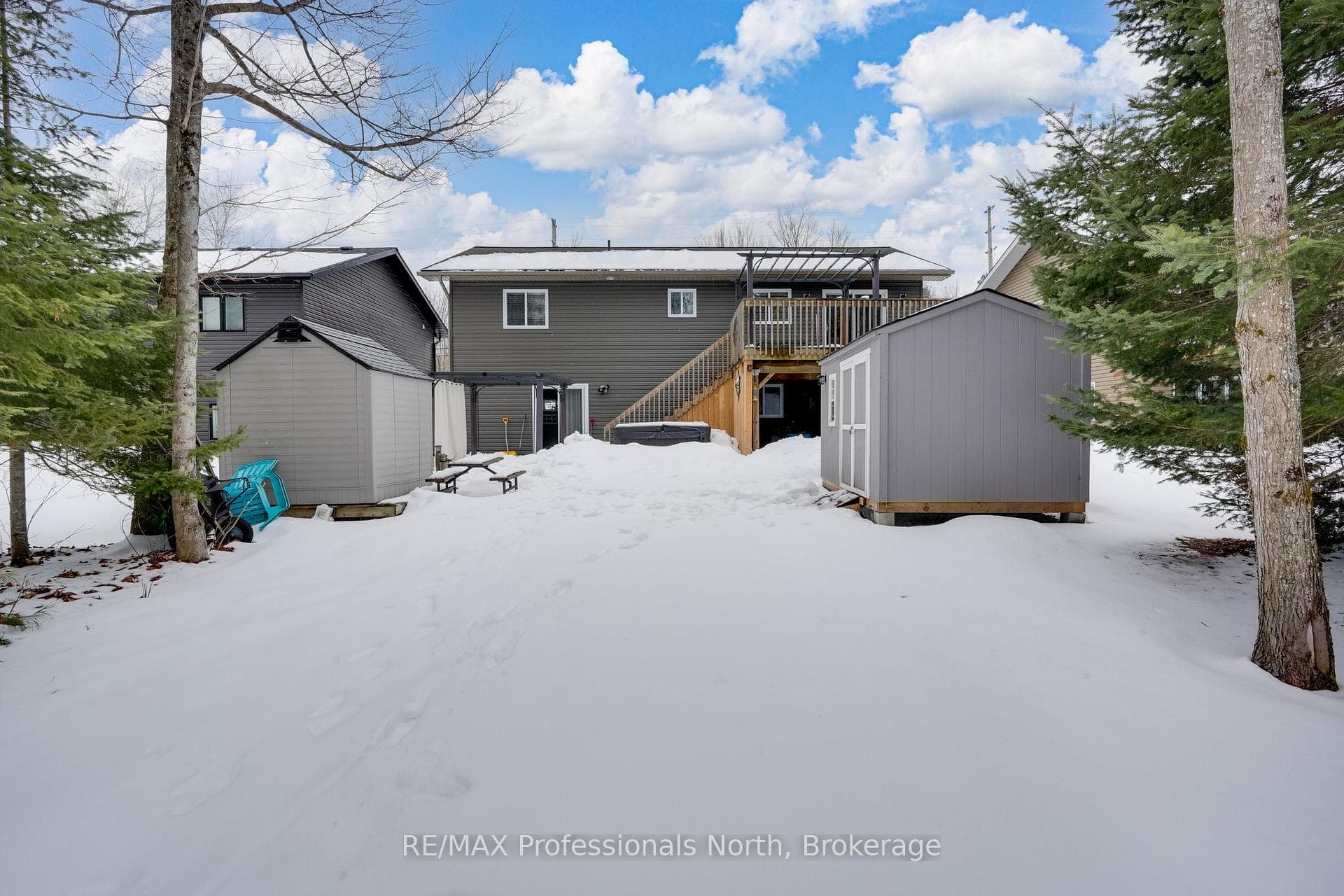 230 Townline Road W Road photo 37